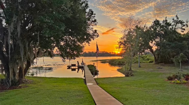 Lake Huntley House Sunrise